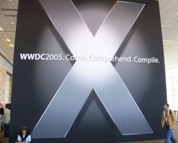 WWDC会場の巨大ディスプレイ